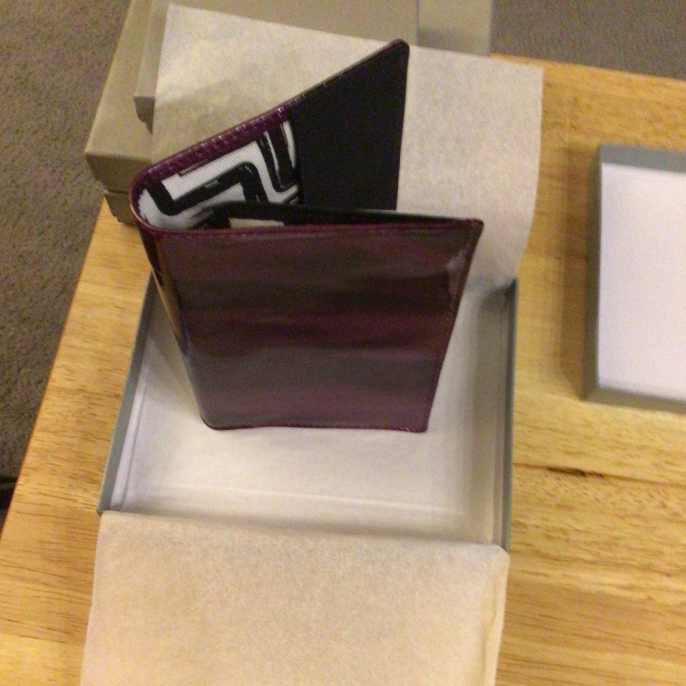 Lodis Passport Credit Card Sleeve Kings Road Amethyst
